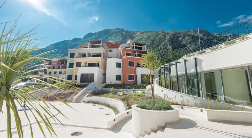 The Seaside Gem Donji Morinj Exterior photo